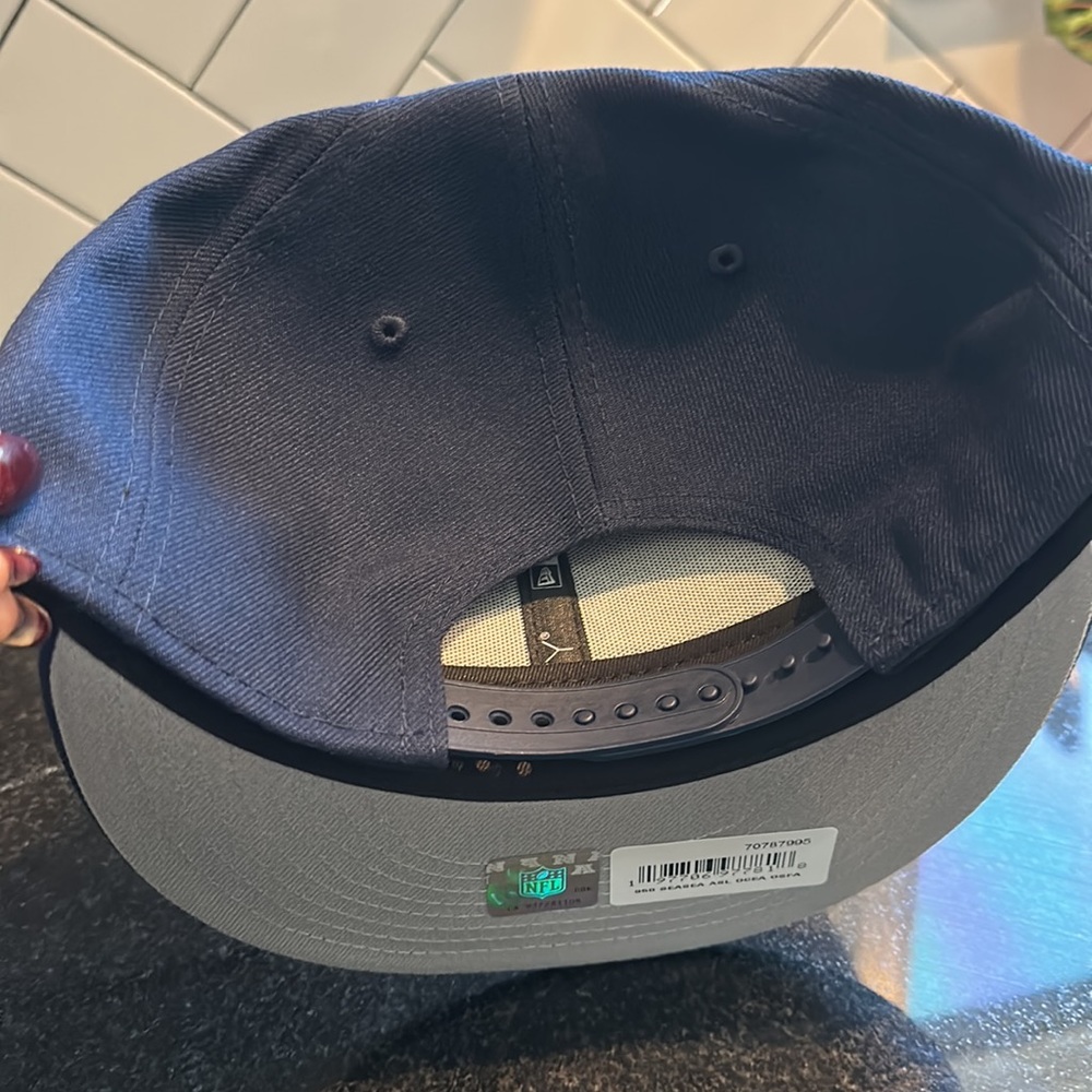 Seahawks Snapback - Picture 4 of 4